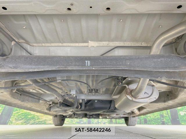 Honda N BOX 2018-11 7222377-18