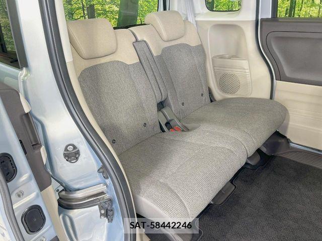 Honda N BOX 2018-11 7222377-8