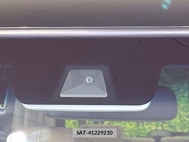 Honda N BOX 2022-11 7222434-3