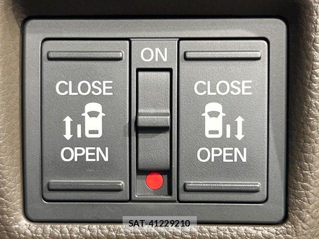 Honda N BOX 2022-11 7222434-4
