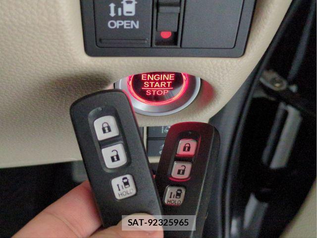 Honda N BOX 2018-12 7222385-12
