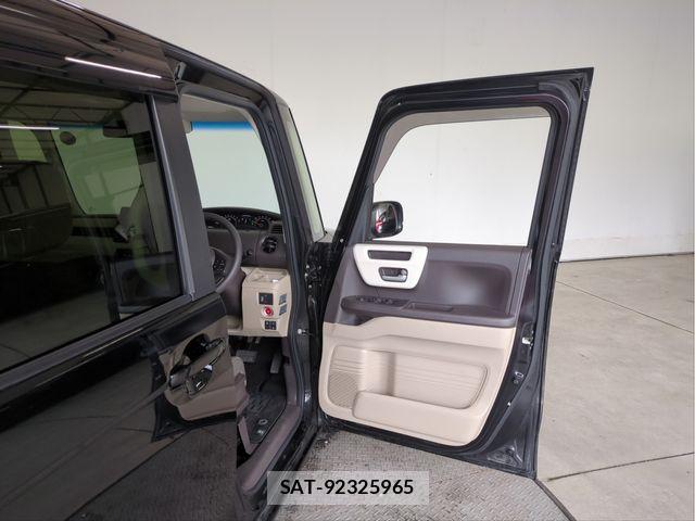 Honda N BOX 2018-12 7222385-29
