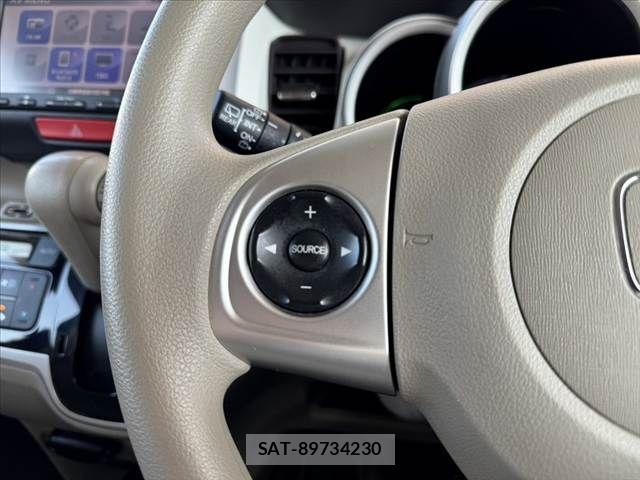 Honda N BOX 2015-04 7222332-23