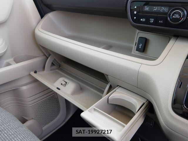 Honda N BOX 2021-03 7222414-15