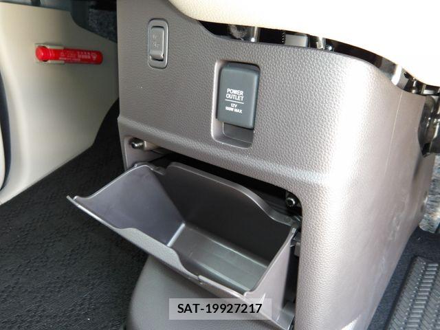 Honda N BOX 2021-03 7222414-21