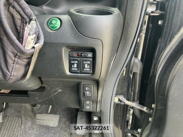 Honda N BOX 2015-04 7216567-14