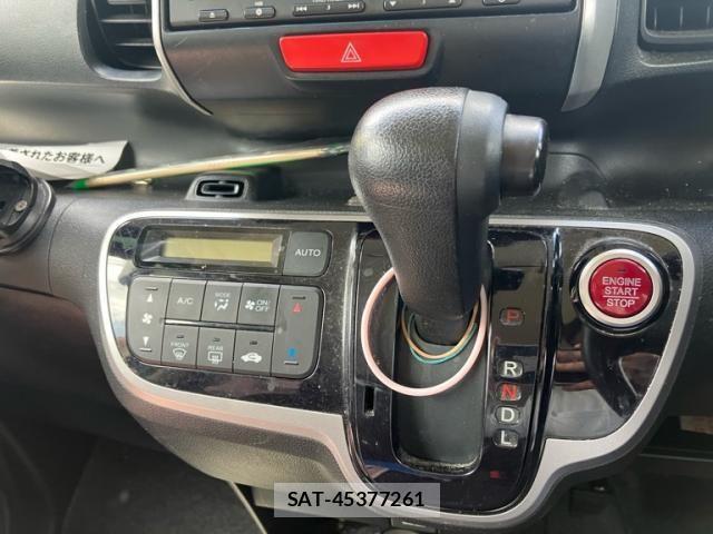 Honda N BOX 2015-04 7216567-16