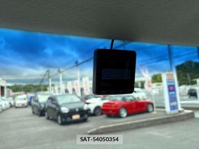 Honda N BOX 2017-04 7217875-21
