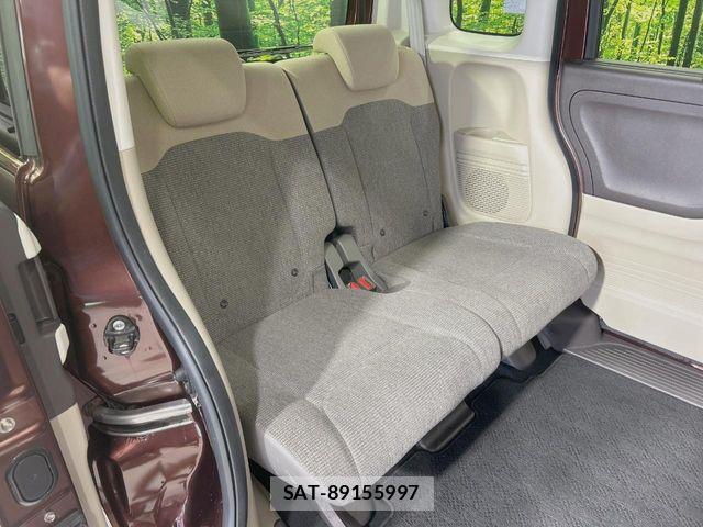 Honda N BOX 2018-11 7222378-9