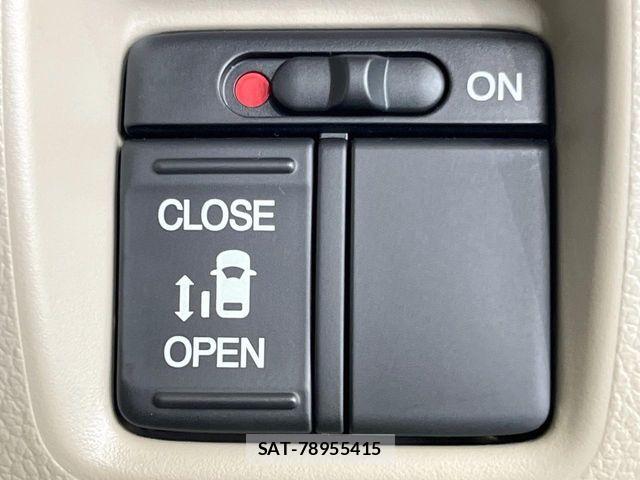 Honda N BOX 2015-03 7222324-4