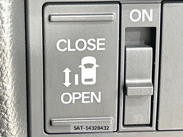 Honda N BOX 2023-07 7222449-4