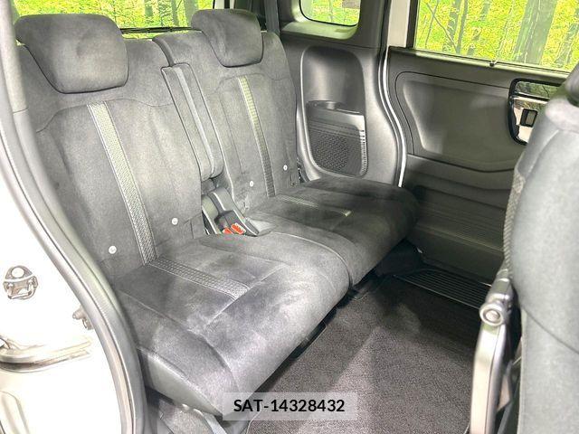 Honda N BOX 2023-07 7222449-8