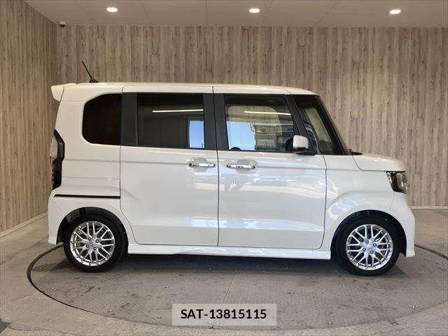 Honda N BOX 2022-09 7222433-15