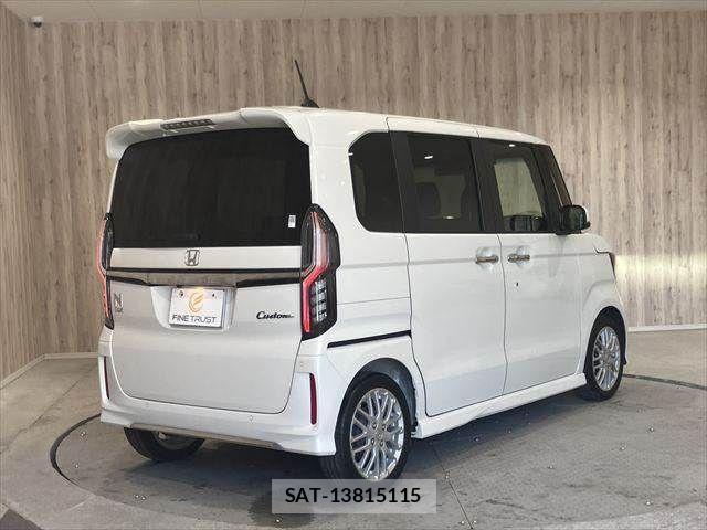 Honda N BOX 2022-09 7222433-16