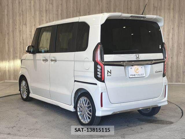 Honda N BOX 2022-09 7222433-18