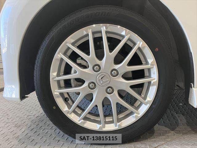 Honda N BOX 2022-09 7222433-28
