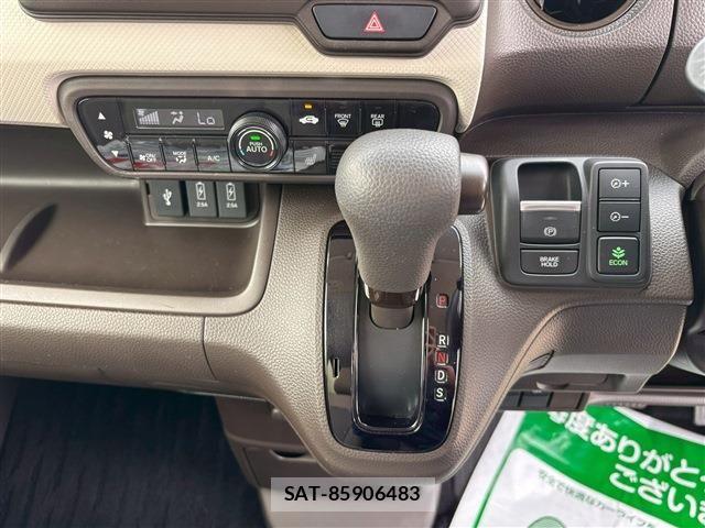 Honda N BOX 2023-04 7222447-25