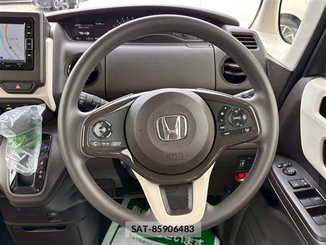 Honda N BOX 2023-04 7222447-26