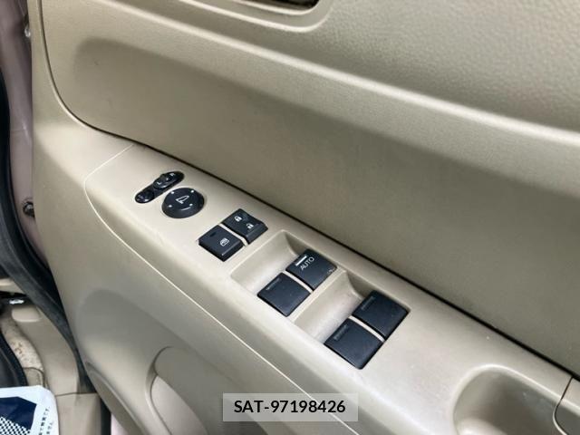Honda N BOX 2013-02 7222308-13