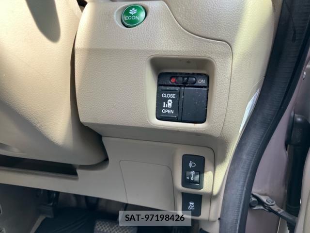 Honda N BOX 2013-02 7222308-14