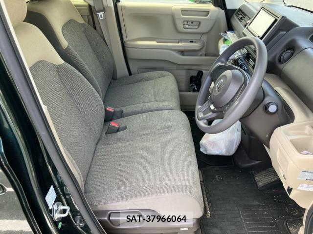 Honda N BOX 2018-01 7222365-8