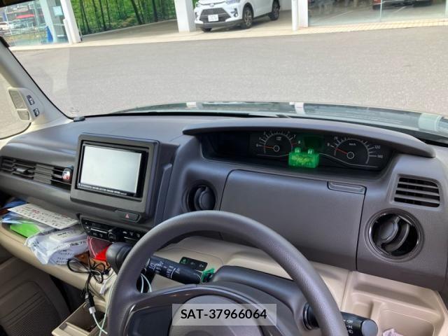 Honda N BOX 2018-01 7222365-9