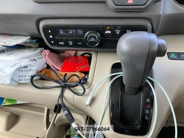 Honda N BOX 2018-01 7222365-18
