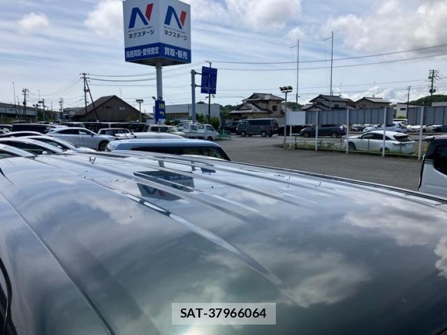 Honda N BOX 2018-01 7222365-2