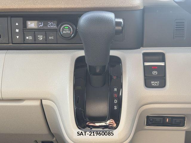 Honda N BOX 2024-05 7222470-16