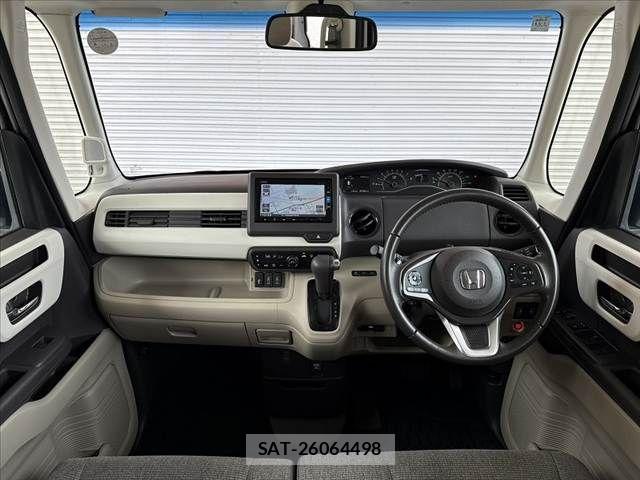 Honda N BOX 2019-08 7222389-1