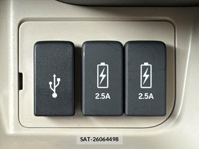 Honda N BOX 2019-08 7222389-26