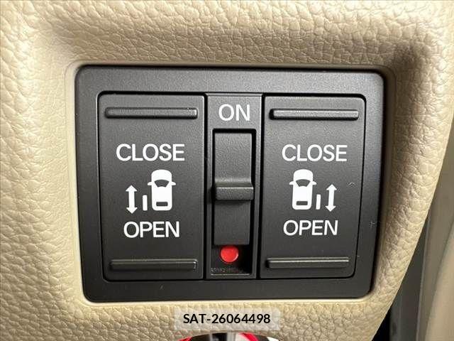 Honda N BOX 2019-08 7222389-4