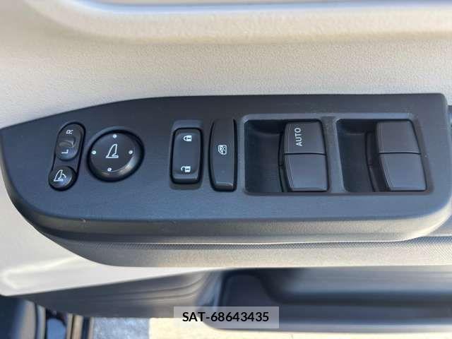 Honda N BOX 2024-05 7218365-19