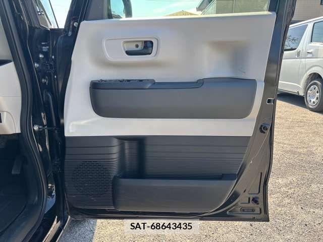Honda N BOX 2024-05 7218365-21