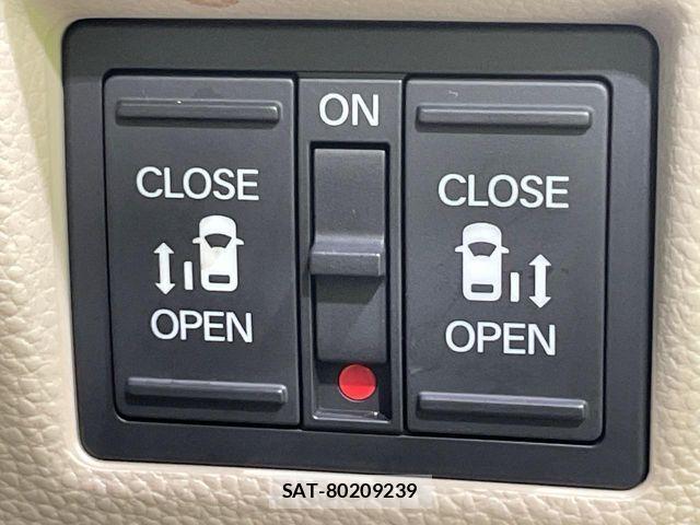 Honda N BOX 2018-04 7222370-5