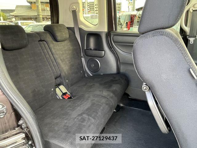 Honda N BOX 2017-05 7222359-14