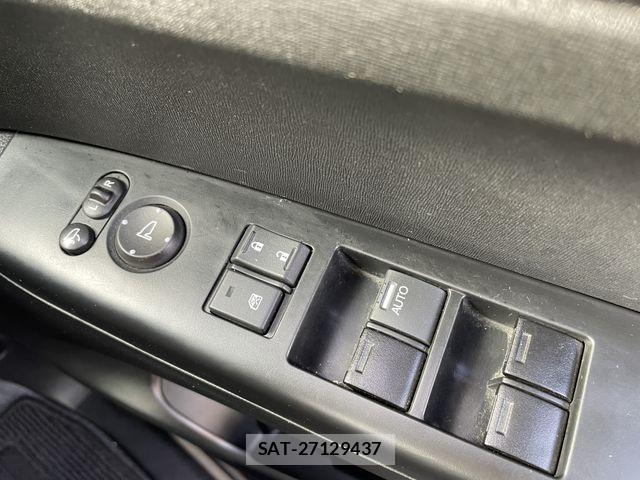 Honda N BOX 2017-05 7222359-25