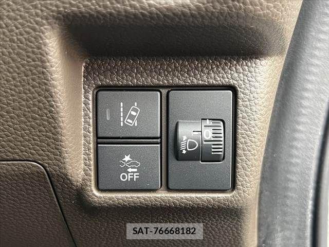 Honda N BOX 2021-04 7216495-28