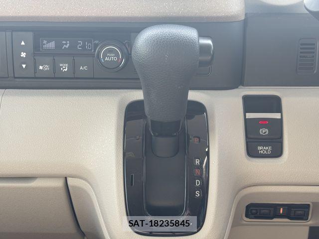Honda N BOX 2024-05 7222467-16