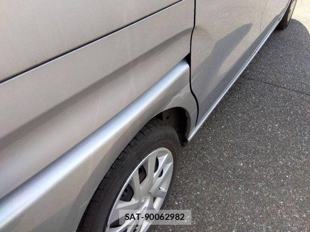 Honda N BOX 2021-04 7222411-16