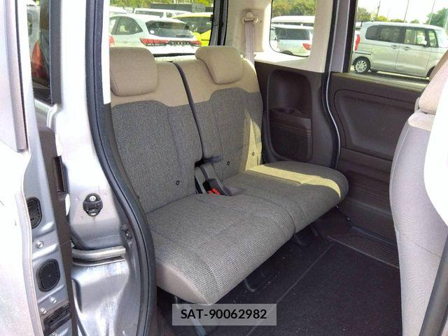 Honda N BOX 2021-04 7222411-4