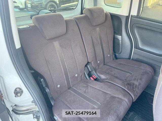 Honda N BOX 2019-07 7222388-8
