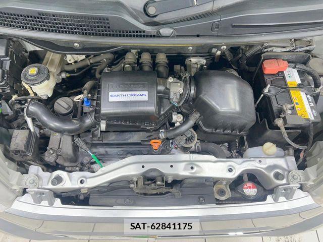 Honda N BOX 2016-04 7222338-17
