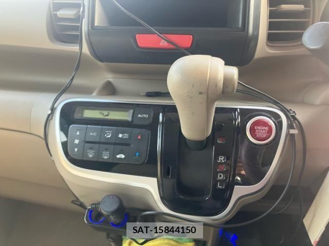Honda N BOX 2017-07 7222363-18
