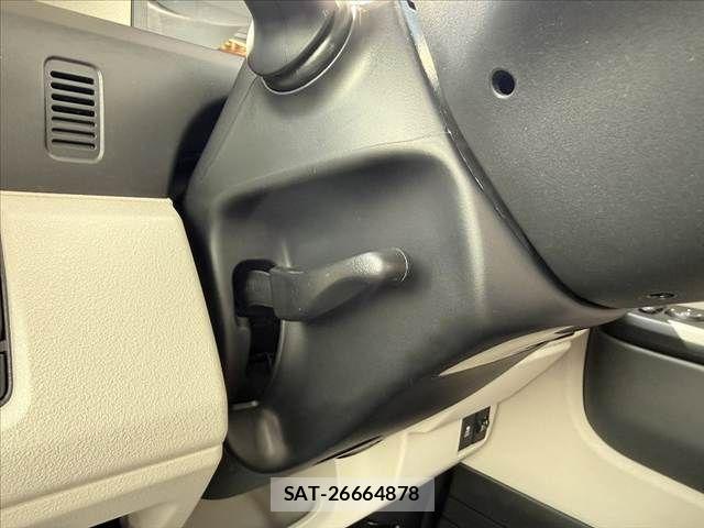 Honda N BOX 2023-10 7222453-24