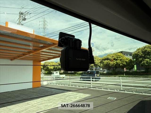 Honda N BOX 2023-10 7222453-27