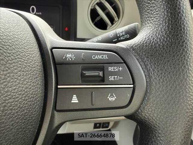 Honda N BOX 2023-10 7222453-5