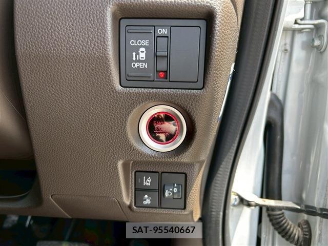 Honda N BOX 2022-02 7222431-22