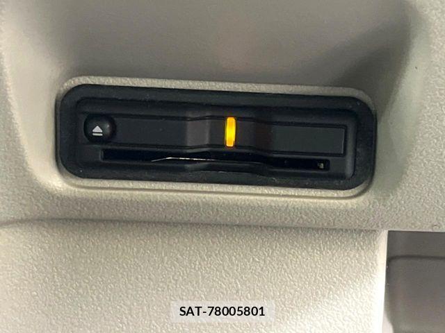 Honda N BOX 2023-12 7222456-7