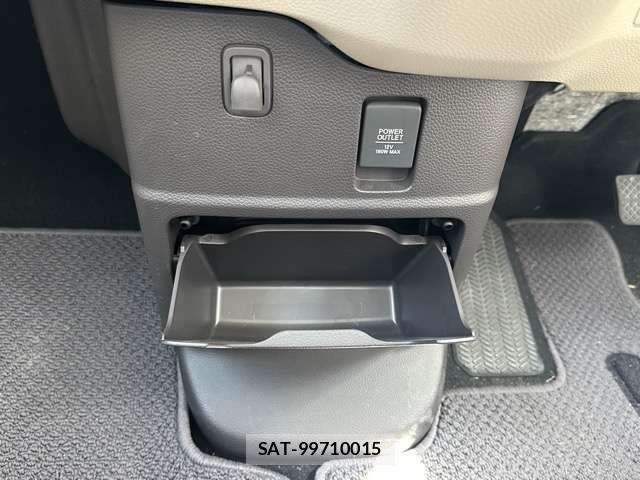Honda N BOX 2017-12 7222361-16
